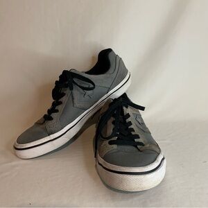Converse All Star Low Top Gray Unisex Sneakers Men’s 9 / Womens 10.5